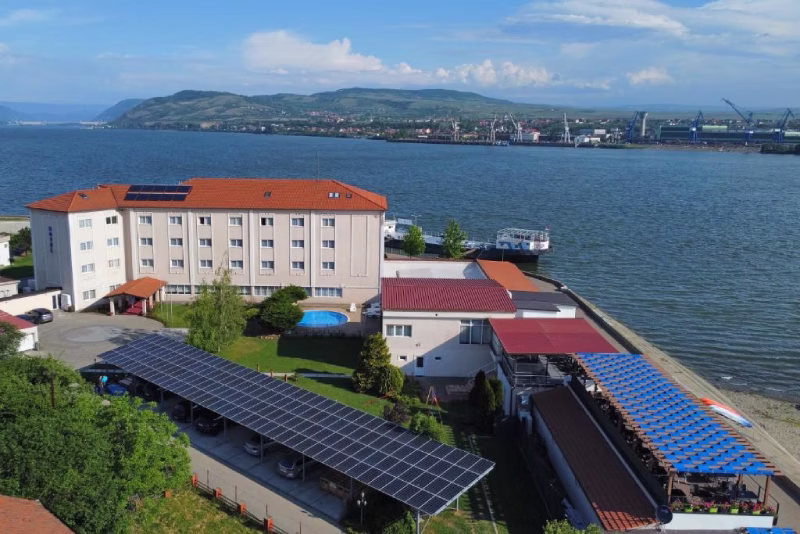 How Aquastar Danube Hotel Connected Reception and Restaurant - Without Paper, Errors, or Delays